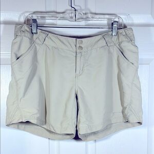 EXC Columbia Sportswear Omni-Shade Women's L Nylon Quick Dry SHORTS